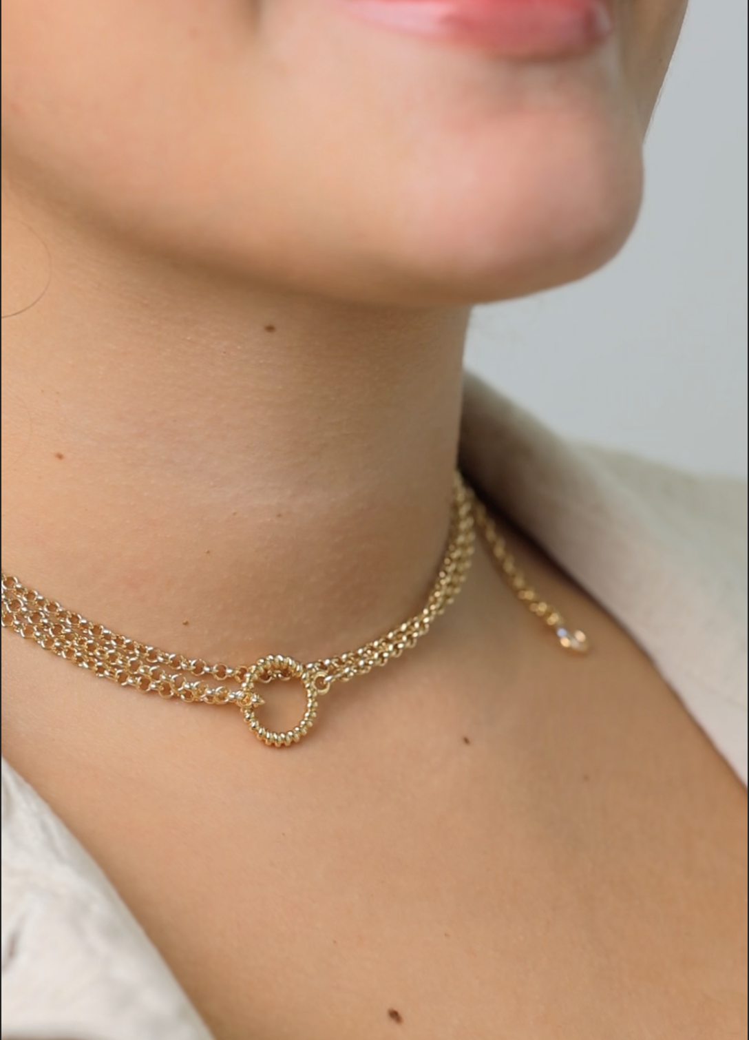 One chain, multiple ways to wear it ✨
Style it as a chic choker, wear it as a lariat, wrap it around your wrist as a bracelet, or turn it into a standout anklet.
Crafted in 18k gold-plated finish, this versatile and durable piece adds elegance and creativity to any look 💛